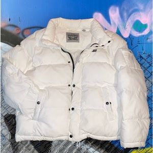 LEVIS WHITE PUFFER JACKET - XL